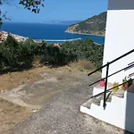 Apartment με θέα και ησυχία Skopelos Town