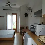 Apartment με θέα και ησυχία Skopelos Town