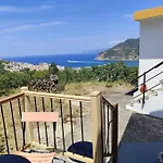 Apartment με θέα και ησυχία
