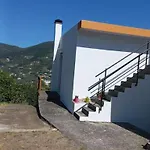με θέα και ησυχία Apartment *