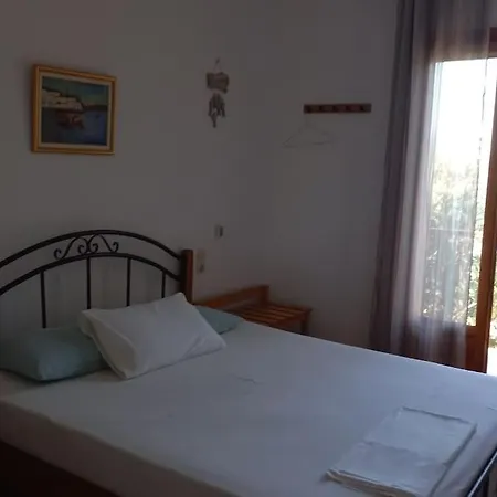 με θέα και ησυχία * Skopelos Town