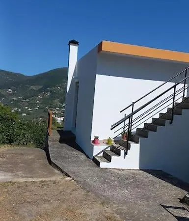 με θέα και ησυχία Apartment *